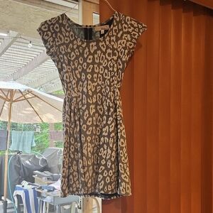 Gray Leopard Print Cap-Sleeve Mini Dress